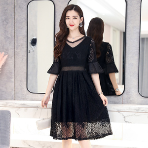 2020 summer new Korean lace medium length cut-out waist show thin A-line skirt