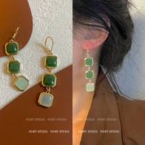 Simple green earrings Womens summer long earrings temperament retro Mori atmospheric advanced earrings thin face thin