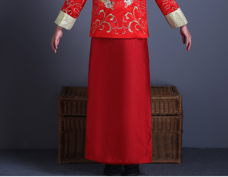 Национальный костюм Ailuohua in accordance with Национальный костюм Ailuohua in accordance with
