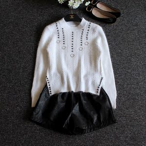 欧洲站2017女装春装新款小香风钉珠毛衣时尚