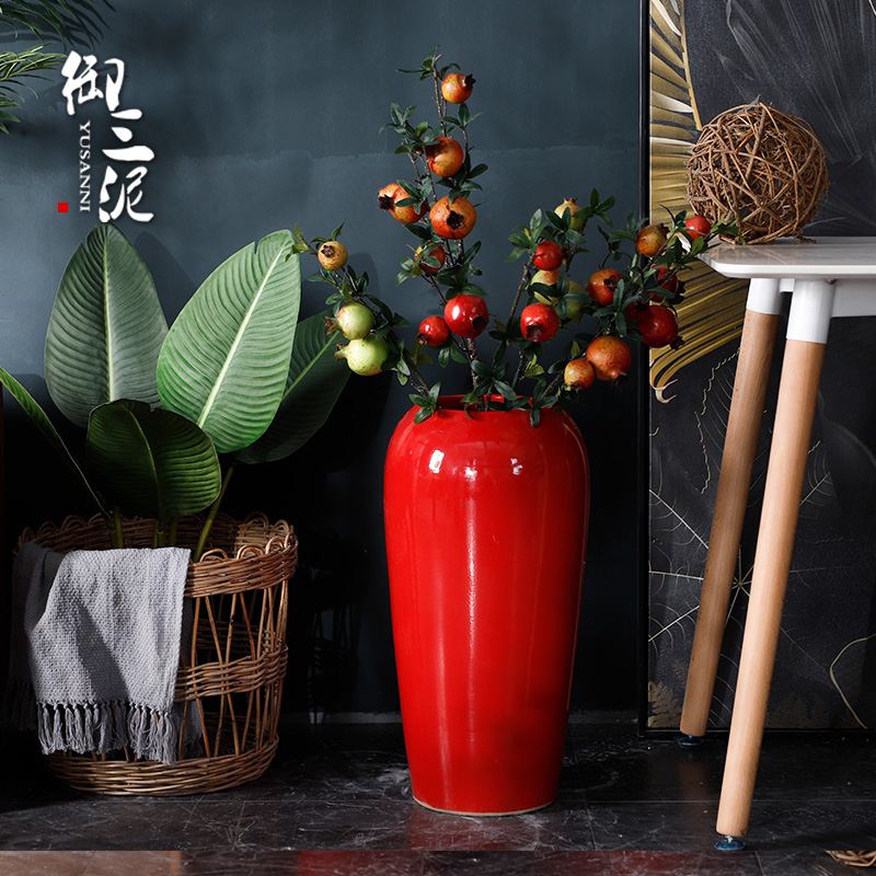 Red Chinese jingdezhen ceramics creative household plug-in artificial flowers dried flower adornment of I sitting room place ground vase