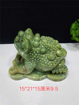Liaoning natural Xiuyu golden toad ornaments Natural jade jade Jade jade carving Xiuyu Qishi carving home ornaments