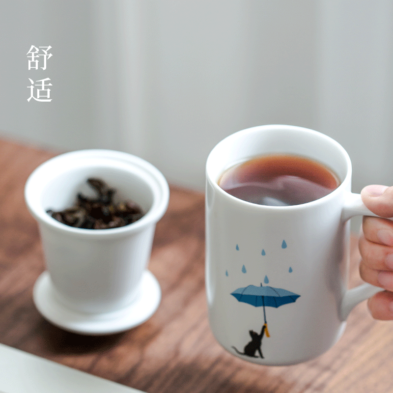 It is the cat office ceramic tea cup with cover filter keller cup household filter cup tea cup