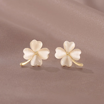 Good luck to give you cats eye stone clover earrings Korean temperament Net red earrings simple winter earrings female