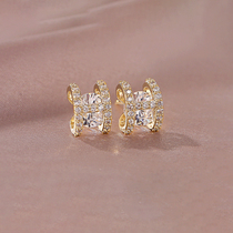 Praise creative sense full of exquisite letter stud earrings female simple small earrings temperament senior sense niche ear ornaments