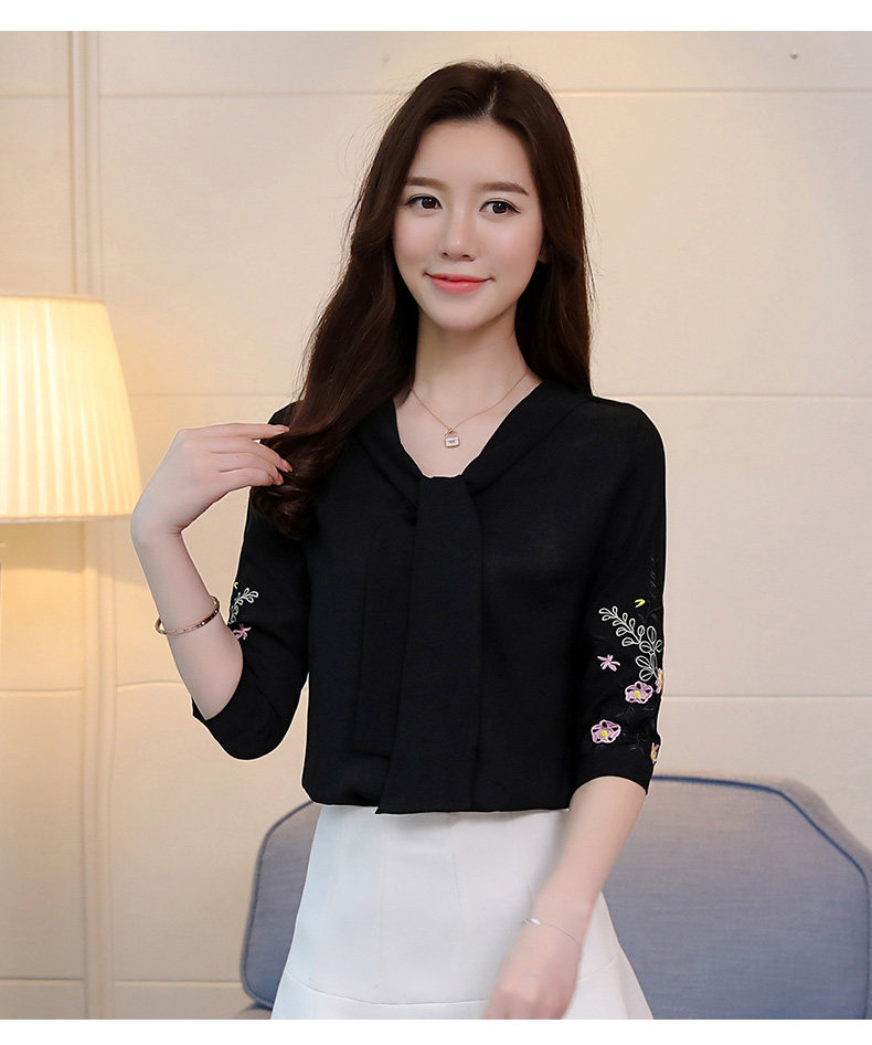 实拍刺绣雪纺衫女中袖2018春夏季新款韩版v领宽松显瘦系带上衣