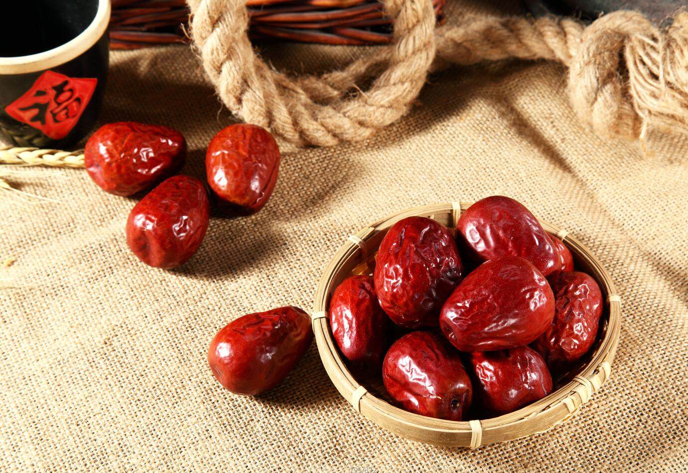 一日三枣永不显老.但这四类人千万不能吃 - 天猫精选