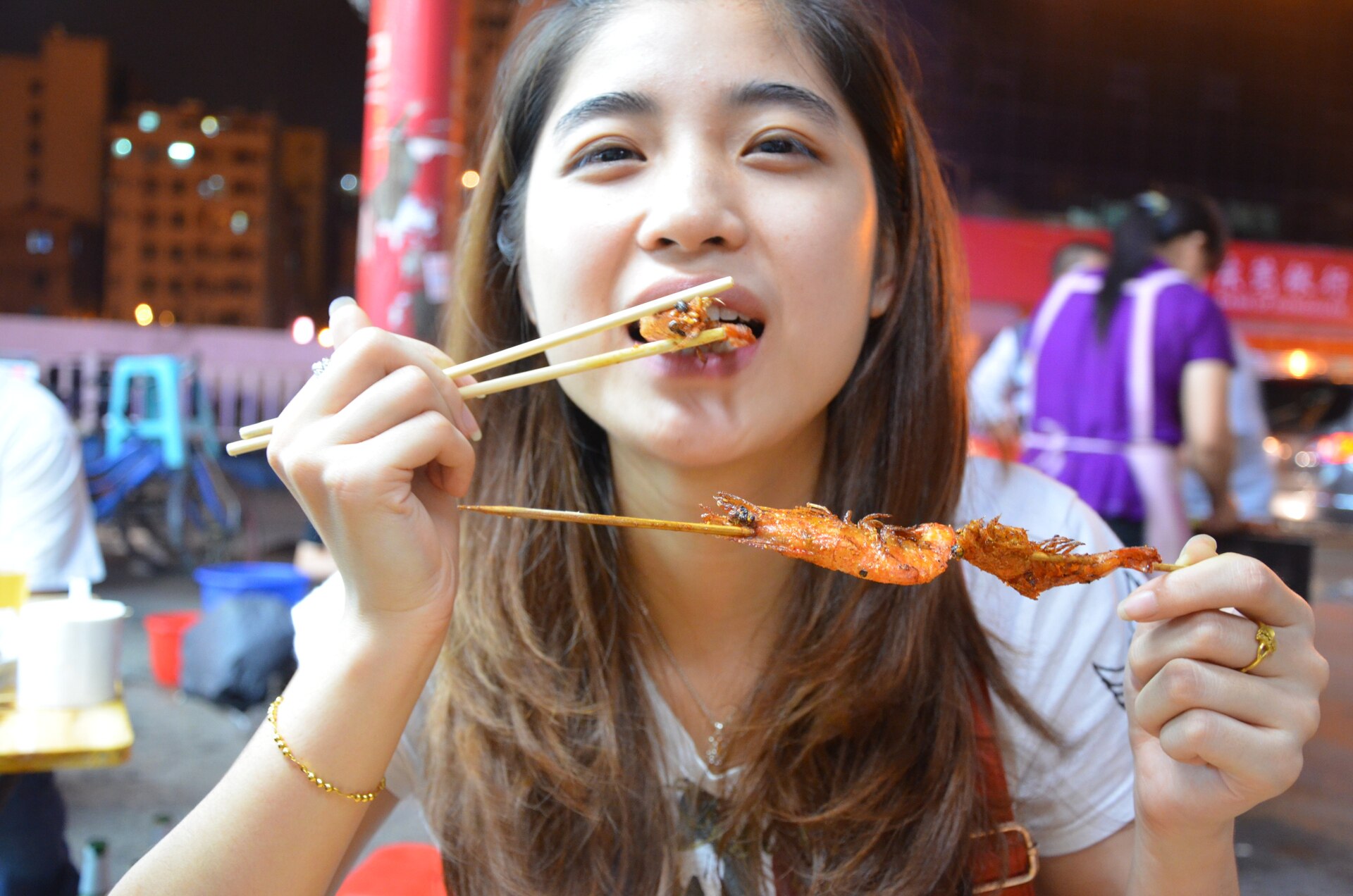 色味饱腹惊天人,口留余香亦无穷