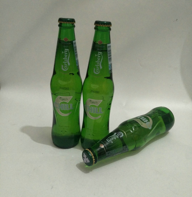 【新包装】嘉士伯冰纯 冰嘉 小嘉士伯 啤酒330ml 24瓶整箱玻璃瓶