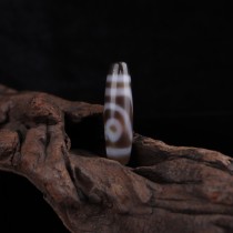 Tibetan Chuanbag Old Two-Eye Tibet Return Process Celestial beads All-in Tibet Old Wine and Cooked Beauty Mascot