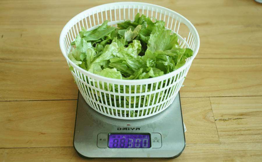沙拉未清洗前(去皮)称重是300g