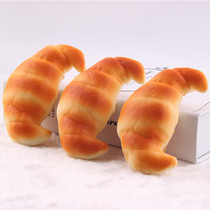 11cm simulation croissant toy keychain pendant super soft slow rebound horn food play bread Squishy