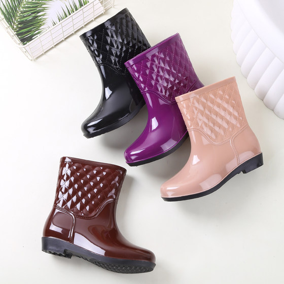 Water shoes Women's Rain Sheng Women's Midtime Thick Paves and Cotton Rain Boots Plastic Sweet Shoes Kitchen Dress and Warm Autumn and Winter Water Boots Water shoes Women's Rain Sheng Women's Midtime Thick Paves and Cotton Rain Boots Plastic Sweet Shoes Kitchen Dress and Warm Autumn and Winter Water Boots