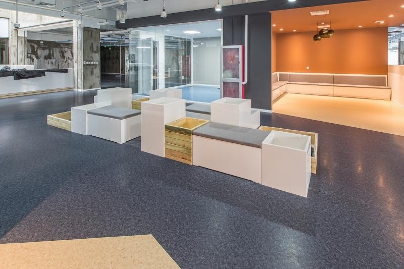 阿姆斯壮pvc地板 翠丽龙 医院商城学校走道会议室工程办公室医院