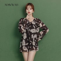 One-piece swimsuit womens summer cover slim 2022 New conservative small breasts gather for long sleeve flat corner covered meat swimsuit