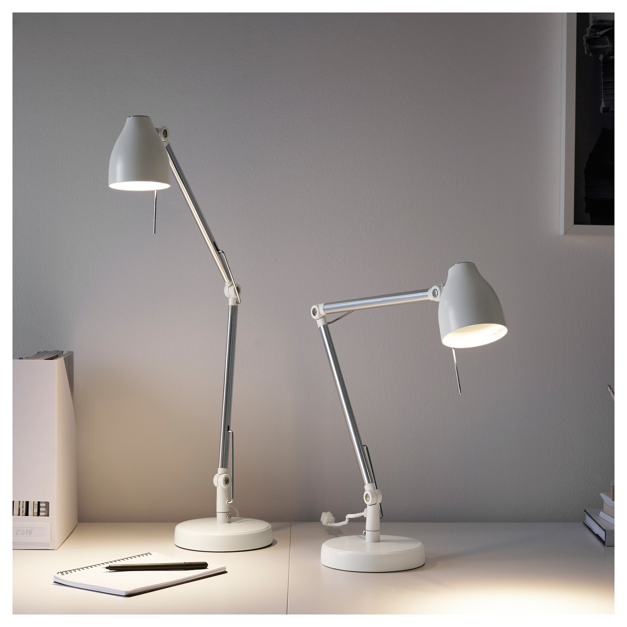 正品特罗尔简约现代卧室阅读台灯创意床头灯学生书桌个性灯具灯饰_7折