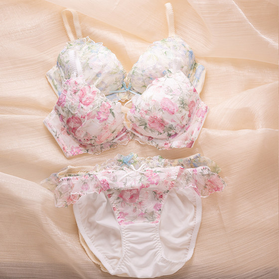 Foreign Trade Japanese printed embroidered flower bra set disc type 1 underwear girl thin bra 65 bottom circumference
Foreign Trade Japanese printed embroidered flower bra set disc type 1 underwear girl thin bra 65 bottom circumference