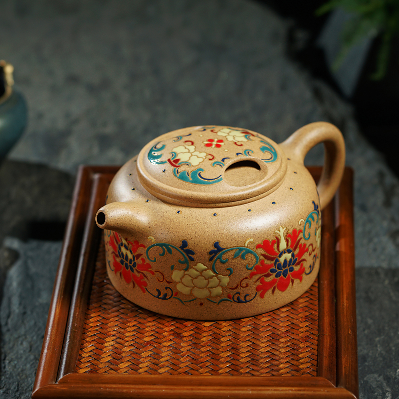 Shadow at yixing masters are it undressed ore section of mud bovine enamel lotus seed teapot tea sets HNYY