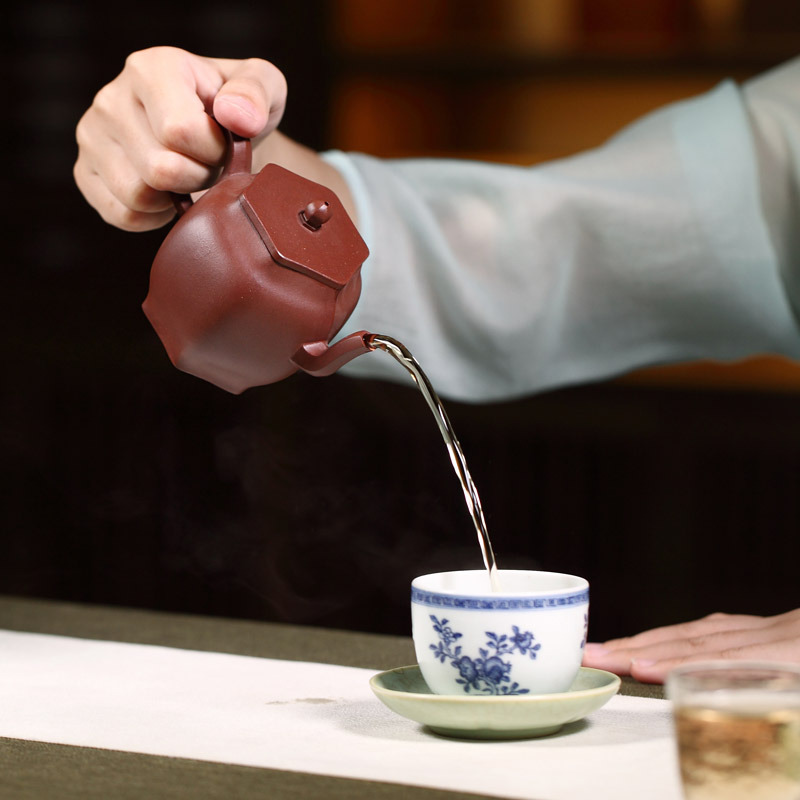 Yixing masters shadow enjoy 】 【 TaoJianChun manual it undressed ore 200 CCCT six - party purple clay teapot tea service