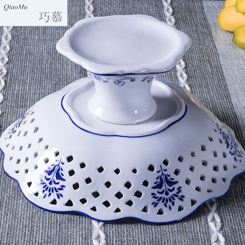 Qiao mu fruit bowl Chinese blue - and - white ceramics tribute compote domestic large sitting room tea table high hollow out fruit snacks