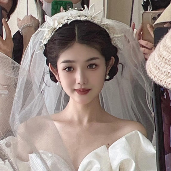 새로운 스타일 신부 베일 머리 장식, 결혼 증명서, 꽃 복고풍 헤어 액세서리, 꿈꾸는 공화국 스타일 사진 웨딩 하이 엔드 웨딩 액세서리 새로운 스타일 신부 베일 머리 장식, 결혼 증명서, 꽃 복고풍 헤어 액세서리, 꿈꾸는 공화국 스타일 사진 웨딩 하이 엔드 웨딩 액세서리