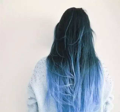 你最嫌弃的草绿色,居然成今年的流行色…_女神