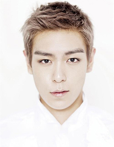 瓜子脸男生适合什么发型这5款剪了很帅