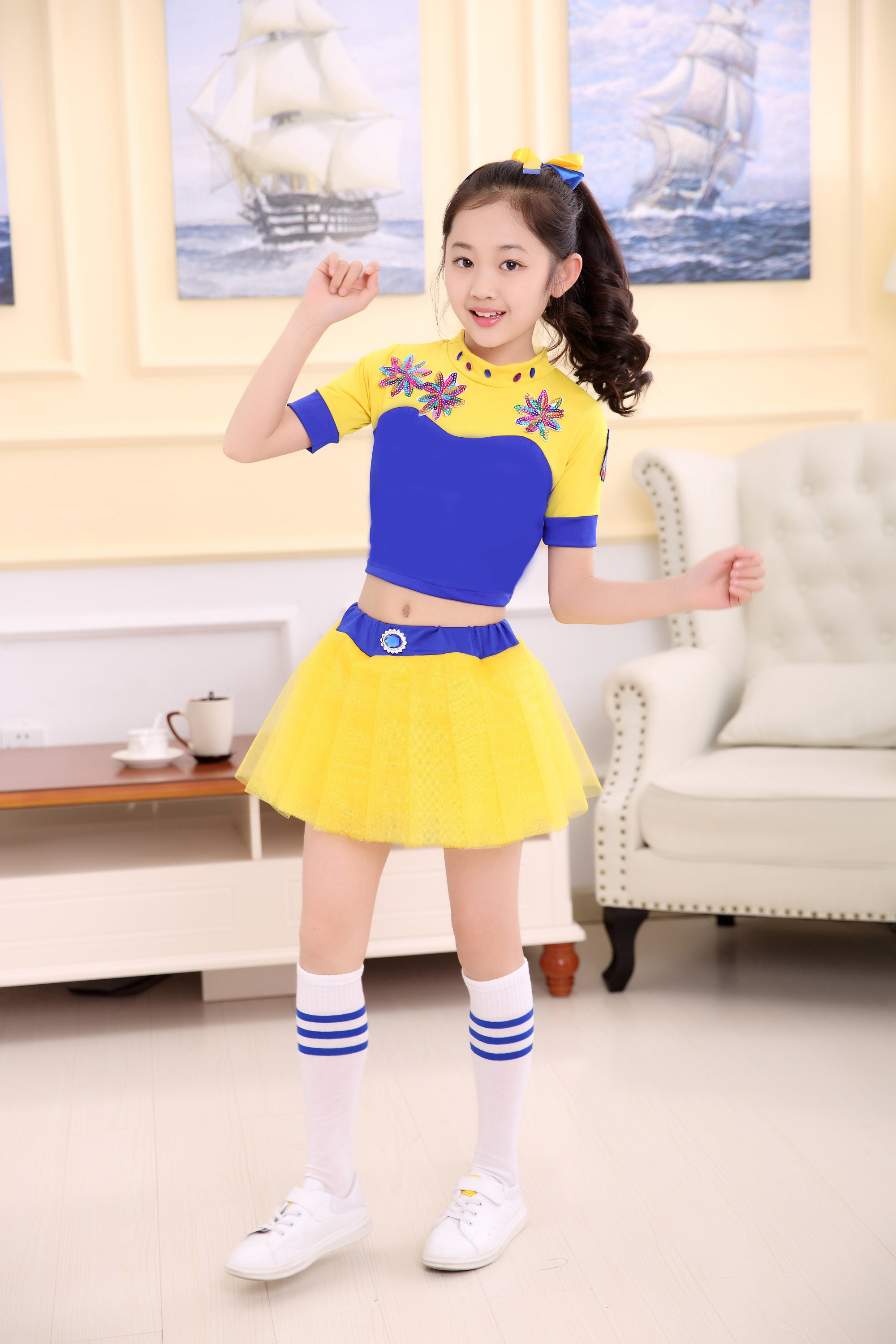 新款啦啦操演出服六一儿童表演服校园健美操啦啦队运动会服装男女