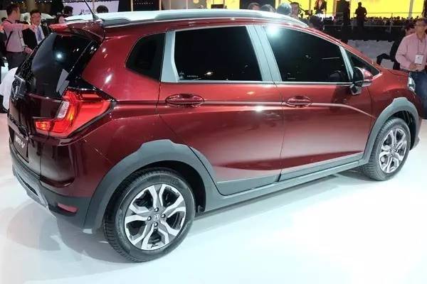 本田全新小型SUV,才不到8万高清图片
