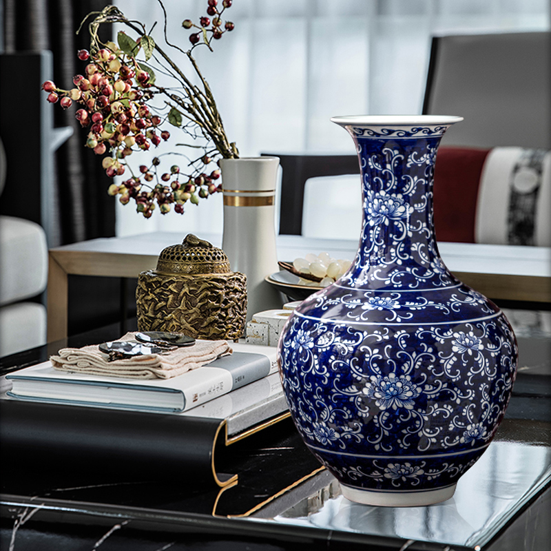 Jingdezhen ceramic hand - made bound branch of blue and white porcelain vase sitting room home rich ancient frame decoration wine furnishing articles at home