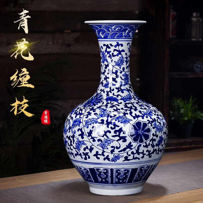 Jingdezhen ceramics antique hand - made bucket color blue and white porcelain vase furnishing articles of Chinese style household adornment flower arrangement sitting room