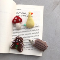 Creative cartoon wool felt mushroom plush gingerbread man little yellow duck hedgehog brooch Doll pin Clothes bag accessories