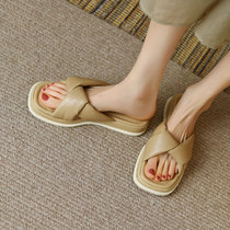 Diaoer pendant ~ Giant good wearing a new cross with a single word for a thick bottom sandal women summer bread drag