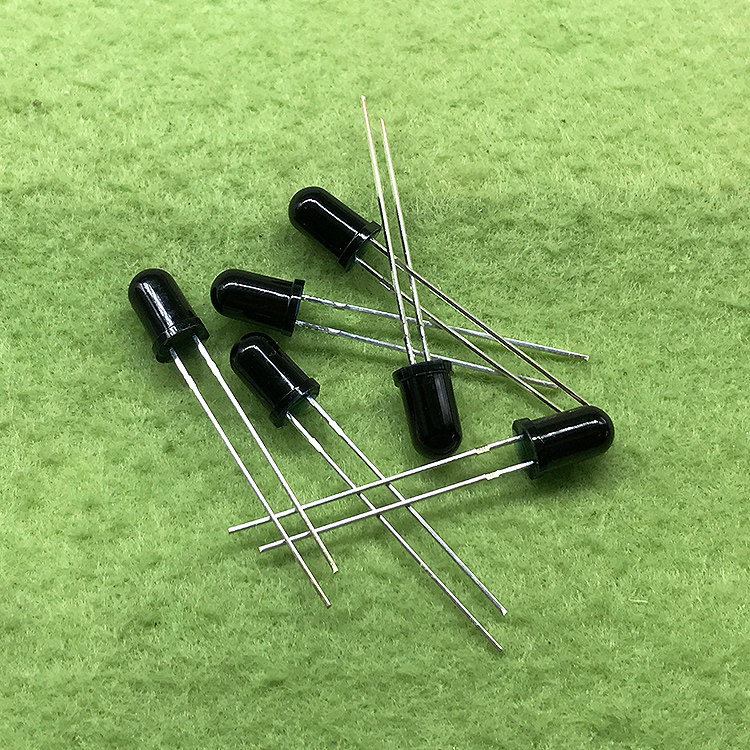 光敏二极管 直经5mm 黑色(a2l4)