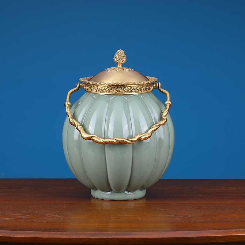 American ceramic painting pumpkins, basket cover box of creative furnishing articles European household storage tank handicraft ornament sitting room