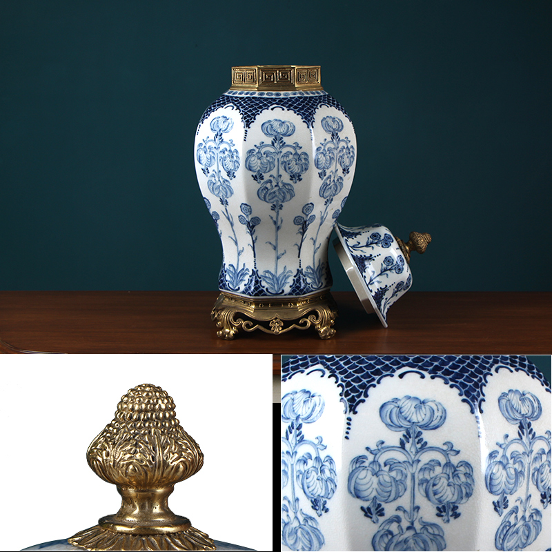 European blue and white porcelain storage tank sitting room place, a new Chinese style household ceramics handicraft built altar porch soft decoration