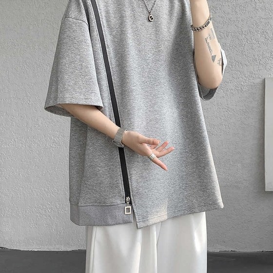 Slit zipper design short-sleeved T-shirt men's summer American fashion round neck loose half-sleeved T-shirt
Slit zipper design short-sleeved T-shirt men's summer American fashion round neck loose half-sleeved T-shirt