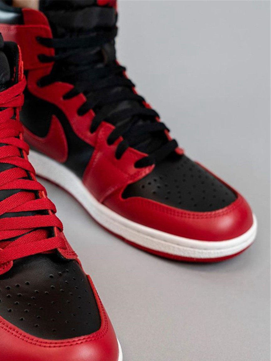 air jordan 1 反转黑红球鞋-旅行君