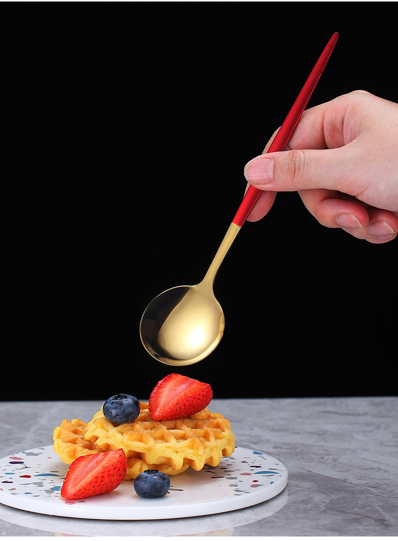 网红勺子不锈钢汤勺家用调羹主餐勺甜品汤匙羹小长柄吃饭喝汤叉子