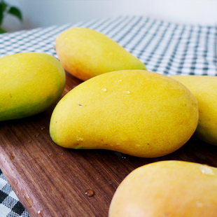 广西百色 热带新鲜水果 小金芒 2个装 包邮