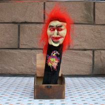 Frighton a wooden box girl junior high school cute boyfriend princess fools Valentines Day to get a whole demagogic toy to send gift items