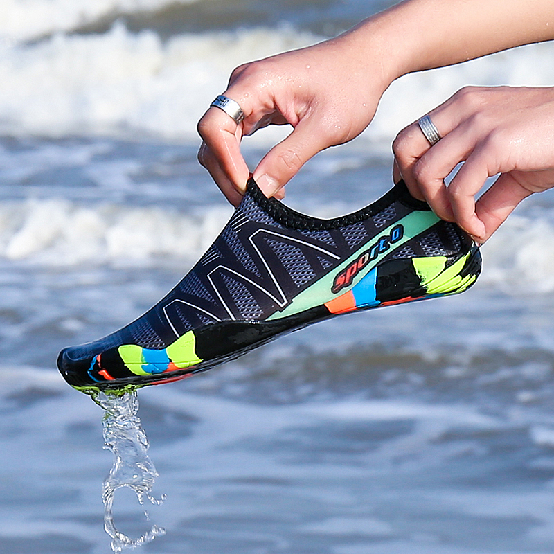 2022 new beach shoes men's and women's swimming shoes seaside outdoor quick-drying sandals women's wading shoes non-slip upstream shoes - Taobao