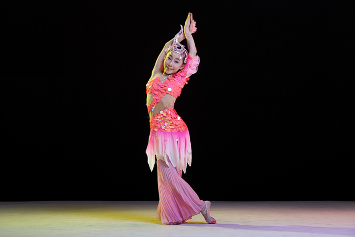 唧唧鱼儿跃舞蹈演出服儿童傣族独舞美人鱼表演服鱼儿欢歌舞蹈服装