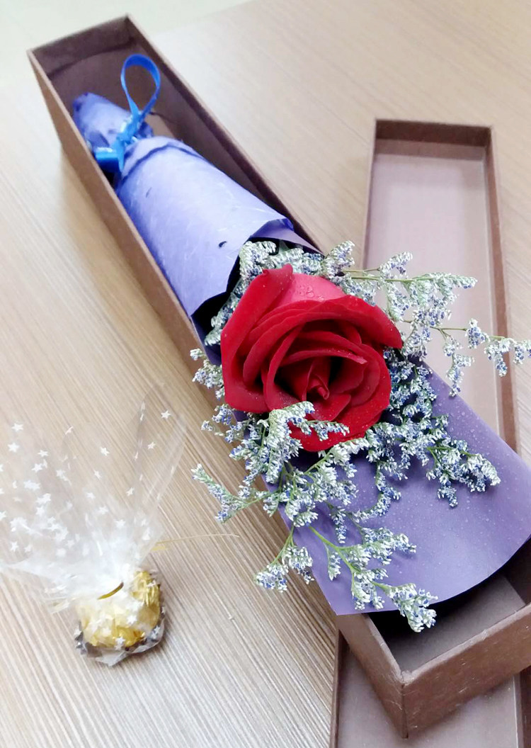 一支单朵红玫瑰鲜花礼盒1枝新年礼物香皂花情人节小花束送女友生