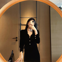 Fan-style velvet dress black temperament retro design sensation v collar long dress Herbene wind long sleeve dress Children autumn and winter