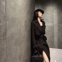 Suit suit Female Inn Wind Han version Wind dress design Sensation Little Crowd 2021 Winter Black Son Jacket Woman mid-length