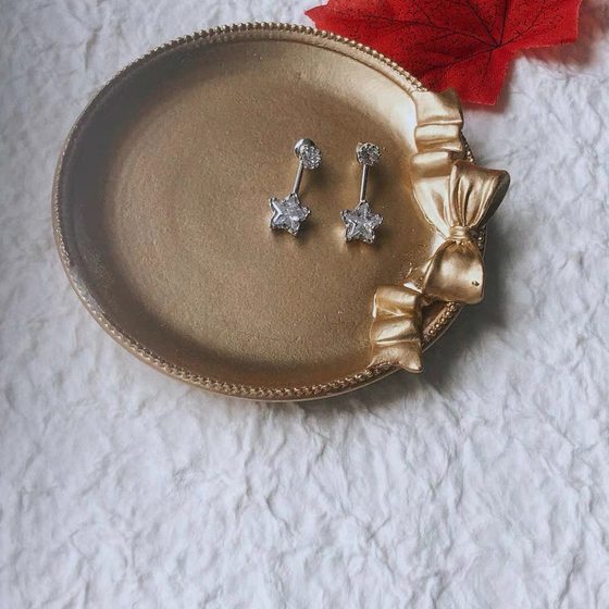 우리의 사랑에 빠지는 Liu Haocun과 Xu Zhi 같은 별 귀걸이 S925 Silver Needle High-End Earrings Earrings Women 우리의 사랑에 빠지는 Liu Haocun과 Xu Zhi 같은 별 귀걸이 S925 Silver Needle High-End Earrings Earrings Women