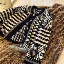 Small Fragrant Wind Knit Short Coat Spring Autumn 2020 New Woman Han Version Fashion Retro Port Taste Long Sleeve Cardiovert Blouse