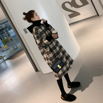 2021 early autumn new womens medium and long hooded sweater dress early autumn temperament autumn long-sleeved plaid dress