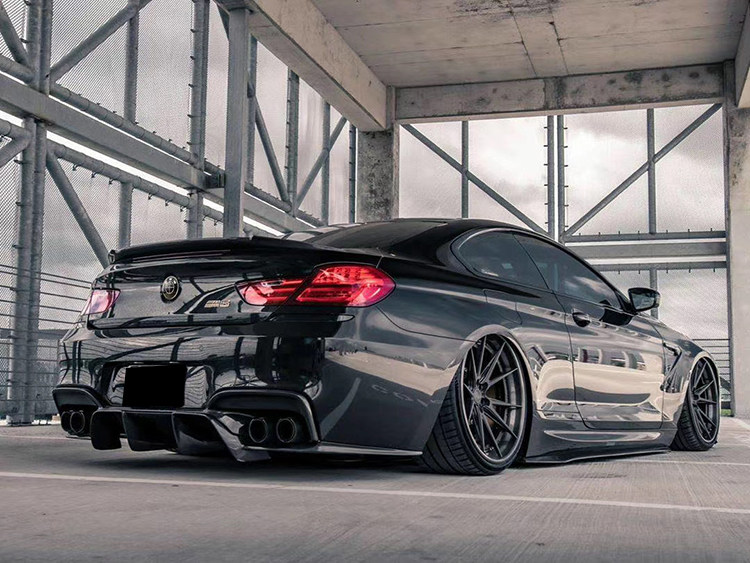 适用于f06f12宝马6系改装m6杠大小包围碳纤维v款前铲侧裙后唇尾翼